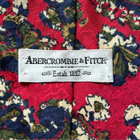 Abercrombie & Fitch Vintage 80’s/ 90’s Paisley All Silk Red Tie Made In The USA - Picture 2 of 5
